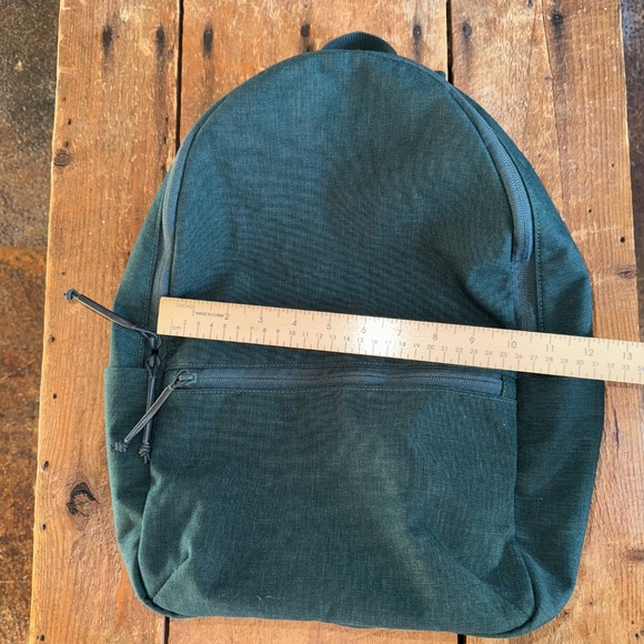 Everlane Backpack Forest Green - Picture 4 of 11